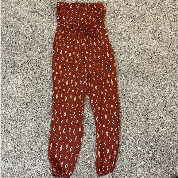 Urban Outfitters Jumpsuit size small - Picture 1 of 3